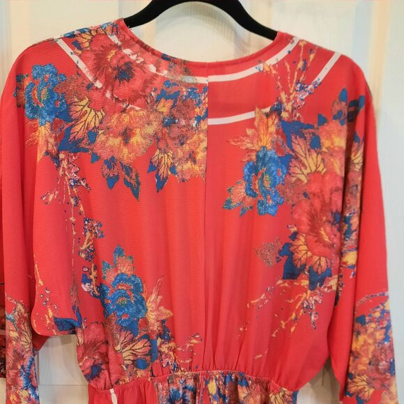 NEW Wide Leg, Surplice Front Flying Tomato Jumpsuit, Red Floral, Size S - Picture 4 of 6